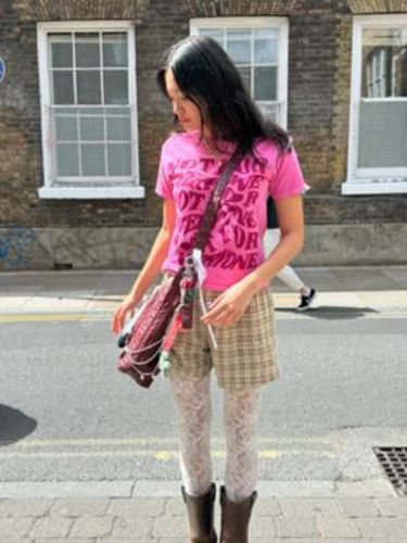 T-shirt slogan psychédélique UO par en Rose taille: XS/Small - Urban Outfitters - Modalova