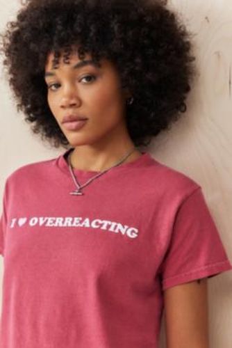 UO Overreacting Slogan T-Shirt par en taille: Medium/Large - Urban Outfitters - Modalova