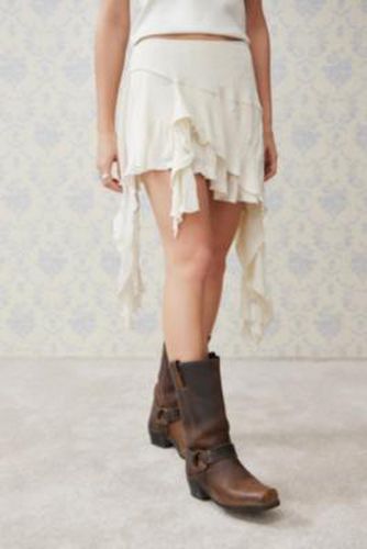 UO - Mini-jupe asymétrique texturée par en taille: 2XS - Urban Outfitters - Modalova