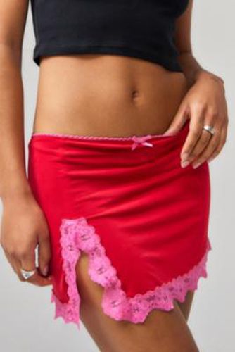 UO Contrast Slip Mini Skirt par en taille: XS - Urban Outfitters - Modalova
