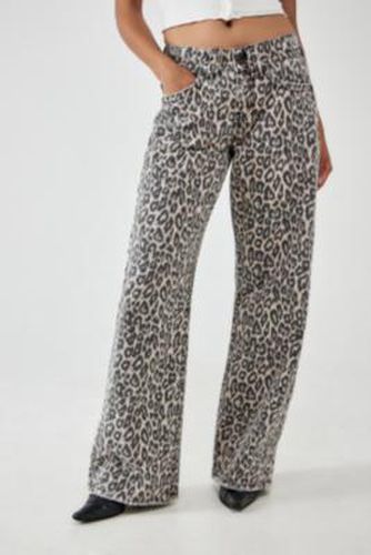 Kayla Lowrider Leopard Print Jeans en taille: 24 l 30 L - BDG - Modalova