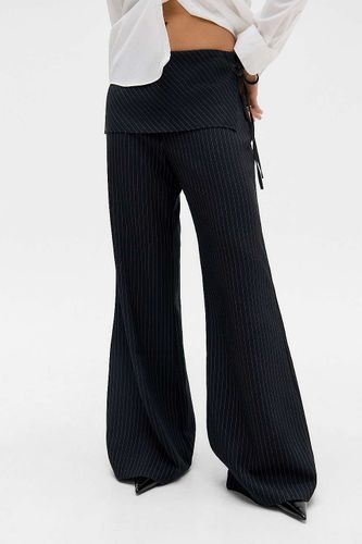 Pantalon Jupe Noué Sur Le Côté UO par en taille: Large - Urban Outfitters - Modalova
