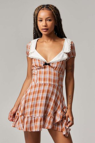 Robe mini à carreaux Maeve en taille: TTP - Kimchi Blue - Modalova