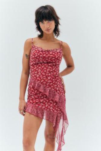 UO - Robe courte asymétrique rouge à motif floral Zoey par taille: 2XS - Urban Outfitters - Modalova