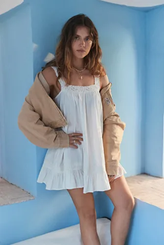 Robe Mini Aliah en taille: TTP - Kimchi Blue - Modalova