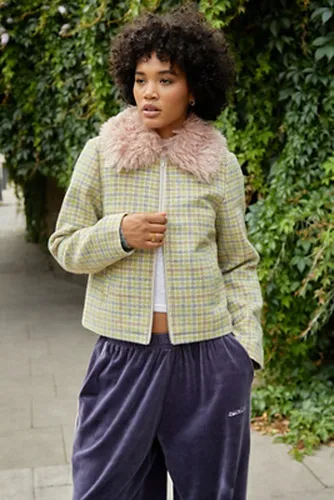 Veste Mikey avec col en fausse fourrure en taille: XS - Kimchi Blue - Modalova