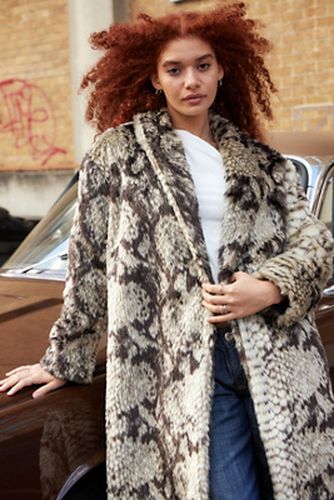 Manteau maxi en fausse fourrure imprimé serpent en taille: XS - Silence + Noise - Modalova