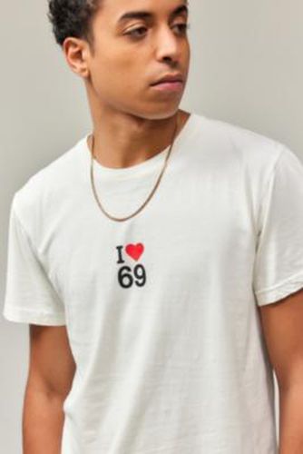 T-shirt UO J'aime 69 par en taille: TTP - Urban Outfitters - Modalova