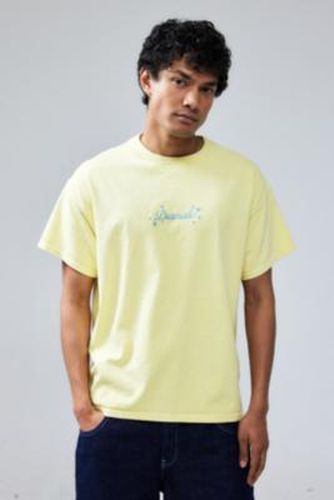 UO Jaune Dramatique T-Shirt par en Yellow taille: 2XS - Urban Outfitters - Modalova