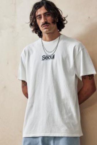 T-Shirt UO Séoul par taille: TTP - Urban Outfitters - Modalova