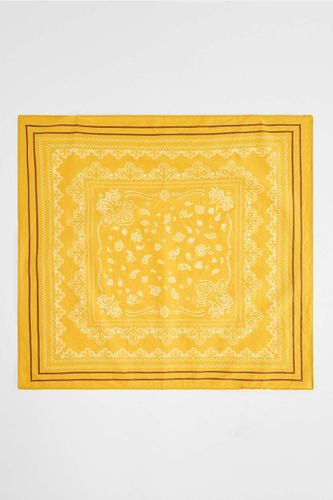 Foulard en coton bandana UO par taille: TAILLE UNIQUE - Urban Outfitters - Modalova