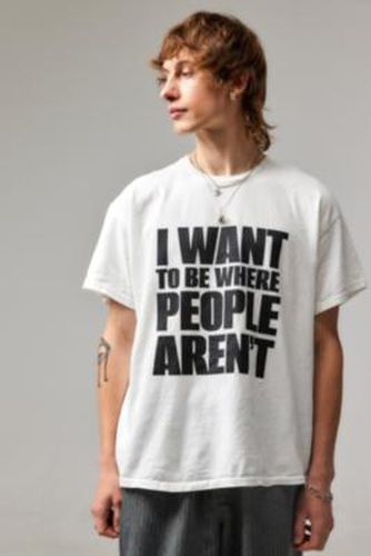 T-shirt UO Je Veux Être Où Les Gens Ne Sont Pas par en Crème taille: XS - Urban Outfitters - Modalova