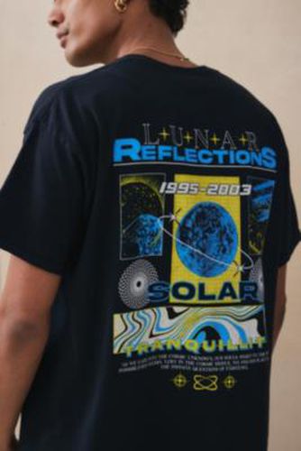 T-shirt UO Réflexions Lunaires par en taille: XS - Urban Outfitters - Modalova