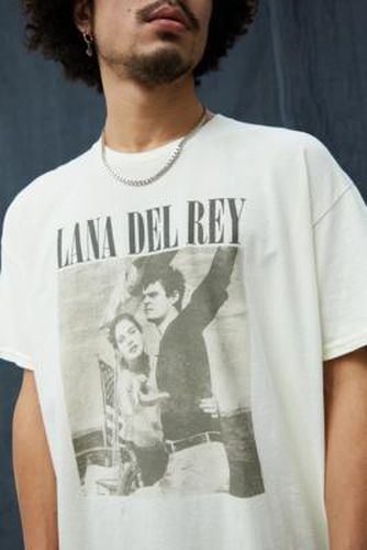 UO Lana Del Rey T-Shirt par en Cream taille: 2XS - Urban Outfitters - Modalova