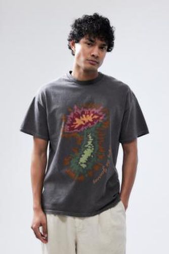 UO - T-shirt à motif champignon flou marron par taille: Small - Urban Outfitters - Modalova