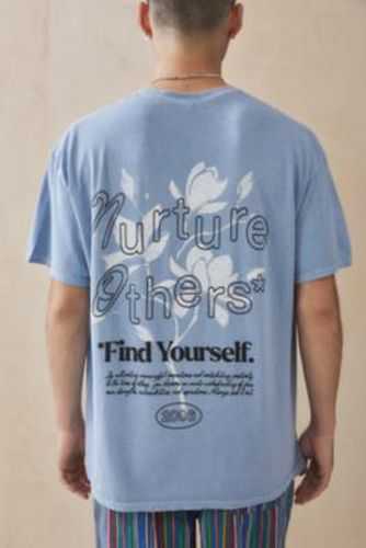 UO Nurture Others T-Shirt en taille: 2XS - Urban Outfitters - Modalova