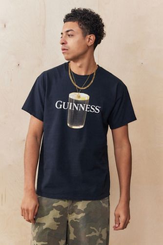 UO Exclusive Black Guinness T-Shirt en taille: Small - Basic Pleasure Mode - Modalova