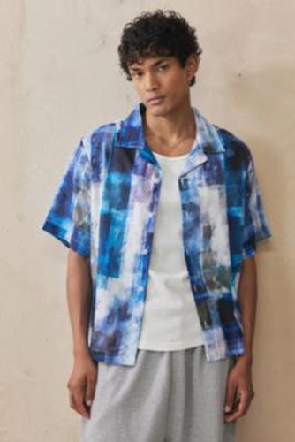UO Abstract Shirt par en Blue taille: Small - Urban Outfitters - Modalova