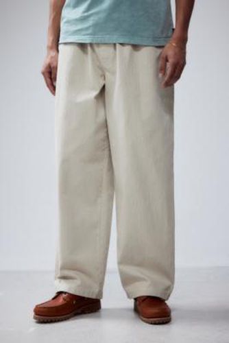 Temporary Collective - Pantalon Herringbone, une exclusivité UO par en taille: Small - Temp Collective - Modalova