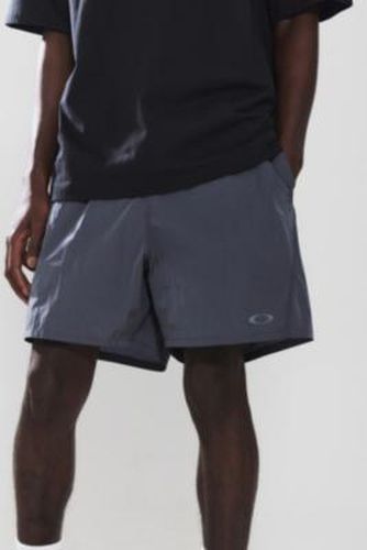 UO Exclusif Gris Métallique Shorts en taille: Medium - Oakley - Modalova