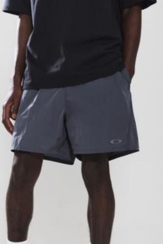 UO Exclusif Gris Métallique Shorts en taille: Small - Oakley - Modalova