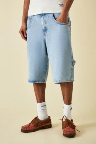 Bleach Denim Oversized Carpenter Shorts en taille: 28 - BDG - Modalova