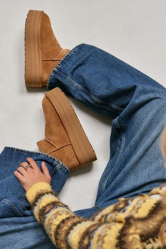 Bottes compensées Classic Ultra Mini noisette taille: UK 6 / EU 39 - UGG - Modalova