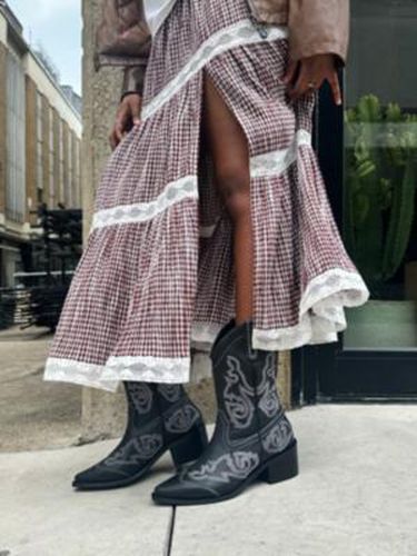 UO - Bottes western Rodeo en cuir par taille: UK 3 - Urban Outfitters - Modalova
