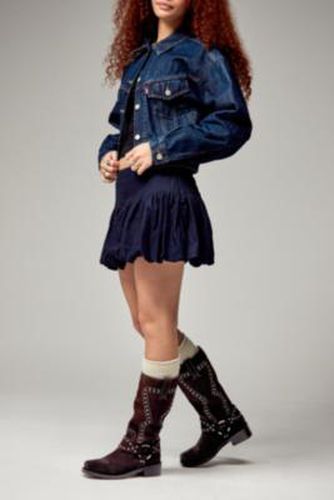 Bottes hautes au genou en cuir cloutées UO Austin en taille: UK 3 - Urban Outfitters - Modalova