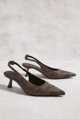 UO - Chaussures de sport à petits talons avec brides arrière marron par taille: UK 4 - Urban Outfitters - Modalova