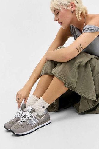 Baskets 574 grises en taille: UK 5 - New Balance - Modalova