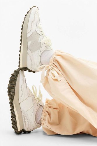 Baskets 327 taille: UK 6 / EU 39 - New Balance - Modalova