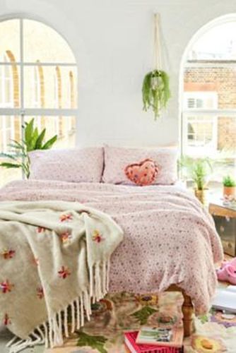 Ensemble de Couette Floral Rosie par en taille: Double - Urban Outfitters - Modalova