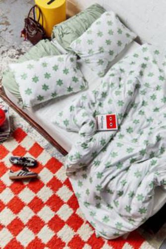 Ensemble de Couette Grenouille Grincheuse par en taille: Double - Urban Outfitters - Modalova