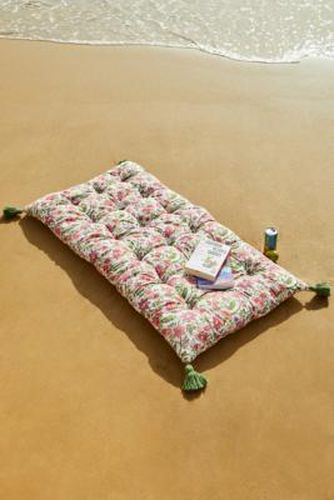 Coussin de sol à imprimé floral Marnie par en Variées - Urban Outfitters - Modalova