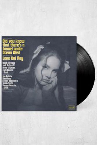 Lana Del Ray - Did You Know That There's a Tunnel Under Ocean Blvd LP par en - Urban Outfitters - Modalova
