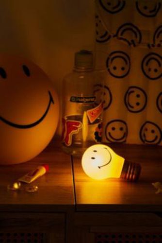 Lampe en forme d'ampoule en Jaune - Smiley - Modalova
