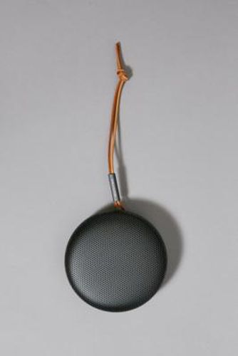 BeoSound True 360 2nd Generation Bluetooth Speaker en Black - Bang & Olufsen - Modalova