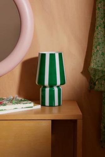 Green Stripe Little Glass Lamp par en taille: TAILLE UNIQUE - Urban Outfitters - Modalova