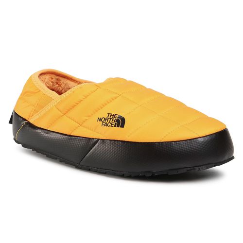 Chaussons The North Face Thermoball Traction Mule V NF0A3UZNZU31 Summit Gold/Tnf Black - Chaussures.fr - Modalova