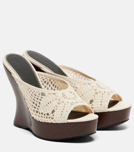 Mules compensées en crochet - Magda Butrym - Modalova