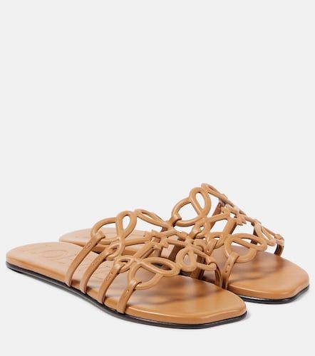 Loewe Mules Petal Anagram en cuir - Loewe - Modalova