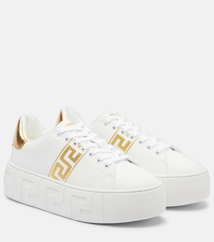 Versace Baskets Greca brodées - Versace - Modalova