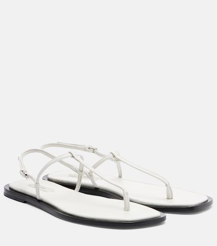 Toteme Sandales tongs en cuir - Toteme - Modalova