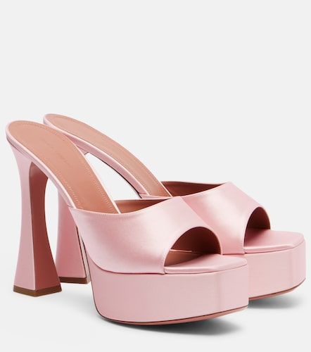 Mules Dalida à plateau en satin - Amina Muaddi - Modalova