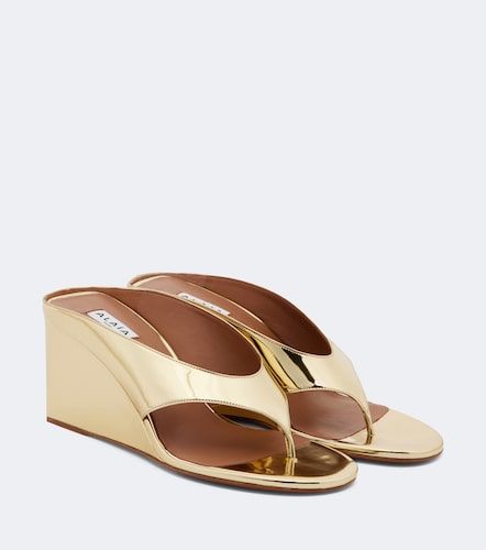 Alaïa Mules compensées Cube métallisées - Alaia - Modalova