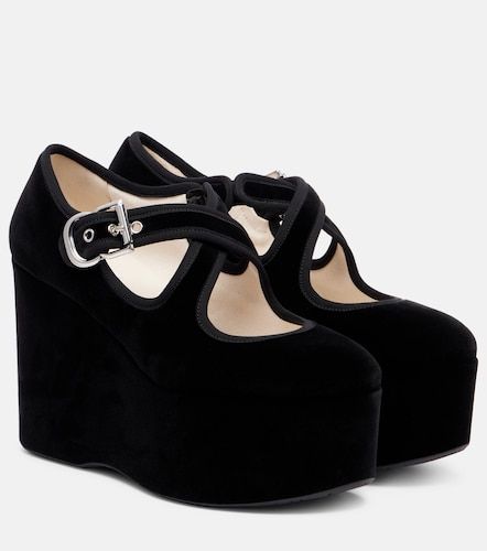 Alaïa Escarpins compensés Criss Cross 110 en velours - Alaia - Modalova