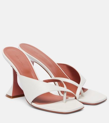 Mules Shiona 95 en cuir - Amina Muaddi - Modalova