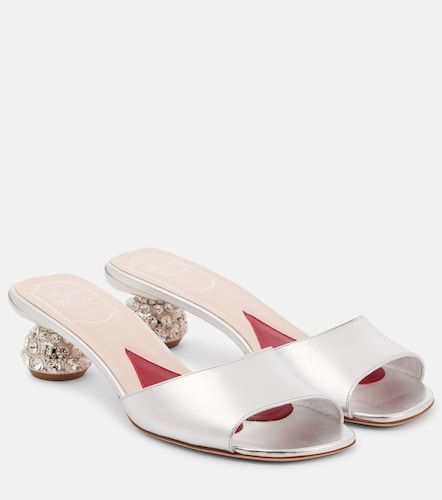 Mules en cuir métallisé à ornements - Roger Vivier - Modalova