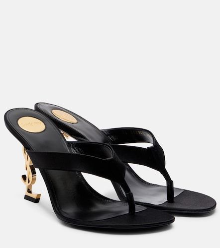 Mules Opyum 85 en crêpe de satin - Saint Laurent - Modalova